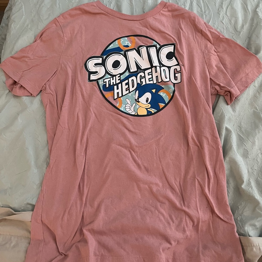 Sonic the hedgehog pink tshirt unisex